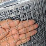 Рулон горячеоцинкованной сварной сетки с квадратной ячейкой